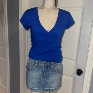 Guess vibrant Blue Wrap V-Neck Top vintage Y2K sz medium EUC